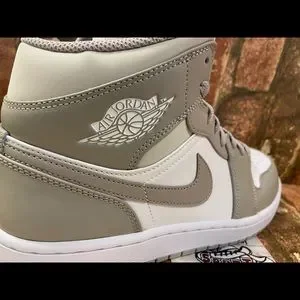 Jordan | Shoes | New Nike Air Jordan Retro Mid Linen College  display picture 1
